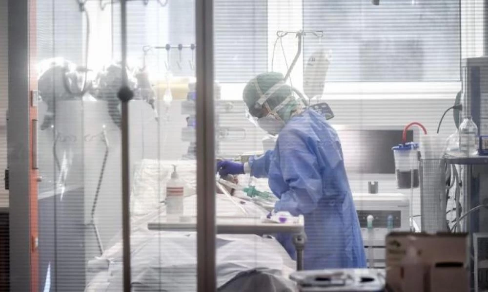Κορωνοϊός: Η καθημερινή μάχη που δίνουν οι ήρωες του "Σωτηρία"